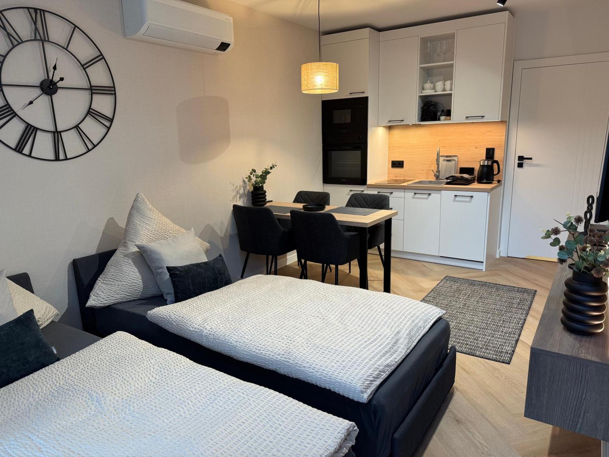 Triumph Ferienhaeuser & Apartments Rangsdorf Rum bild